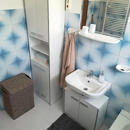 Apartamento Livia - *